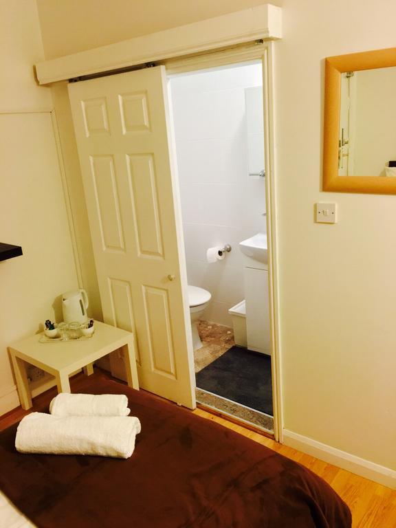Gable Lodge Londen Kamer foto